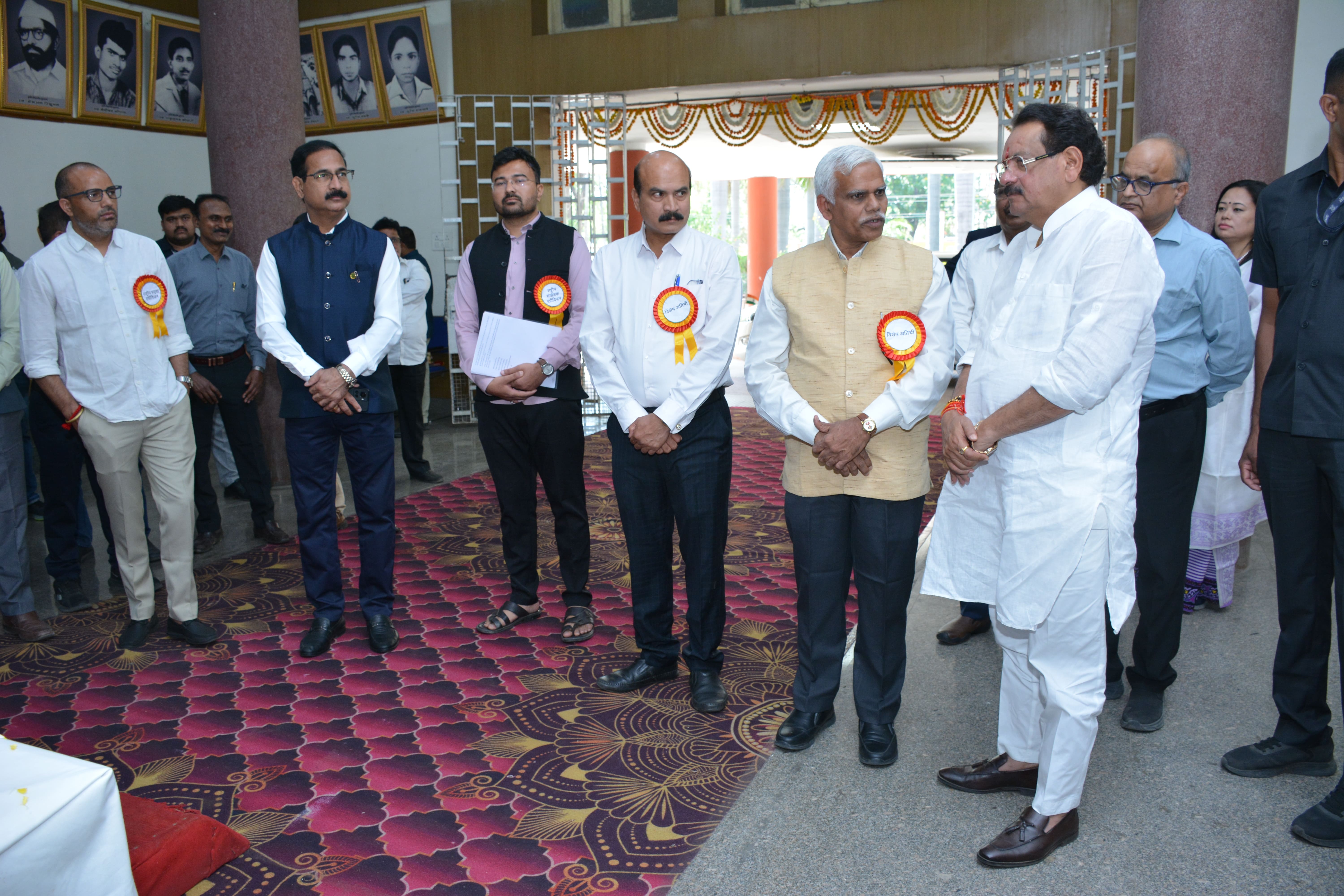 Photos for Mahatma Jyotiba Phule Jayanti celebration at MAFSU h.q (6).jpg